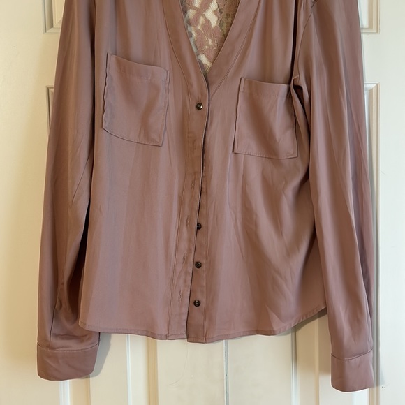 2B Bebe Mauve Button Down Blouse with Floral Laced Pattern - Picture 3 of 5